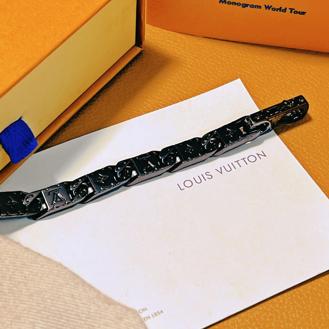 Louis Vuitton Monogram Tied Up Necklace   M01782 - DesignerGu