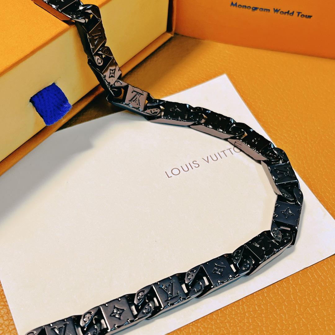 Louis Vuitton Monogram Tied Up Necklace   M01782 - DesignerGu