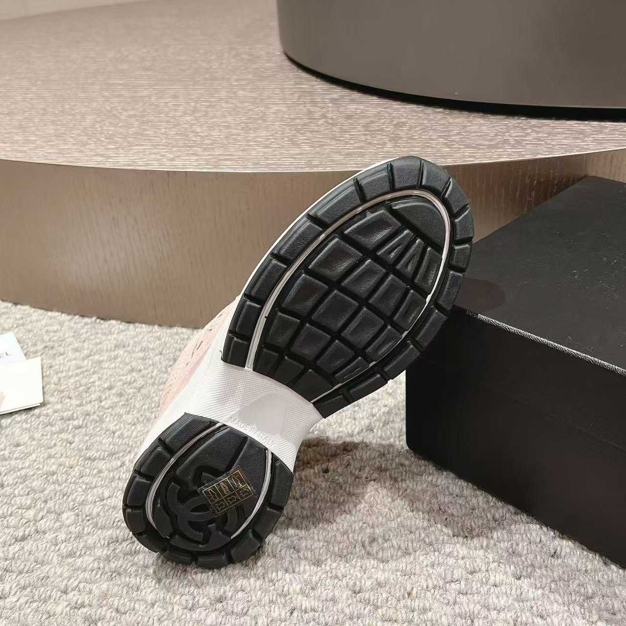 Chanel Sneakers - DesignerGu