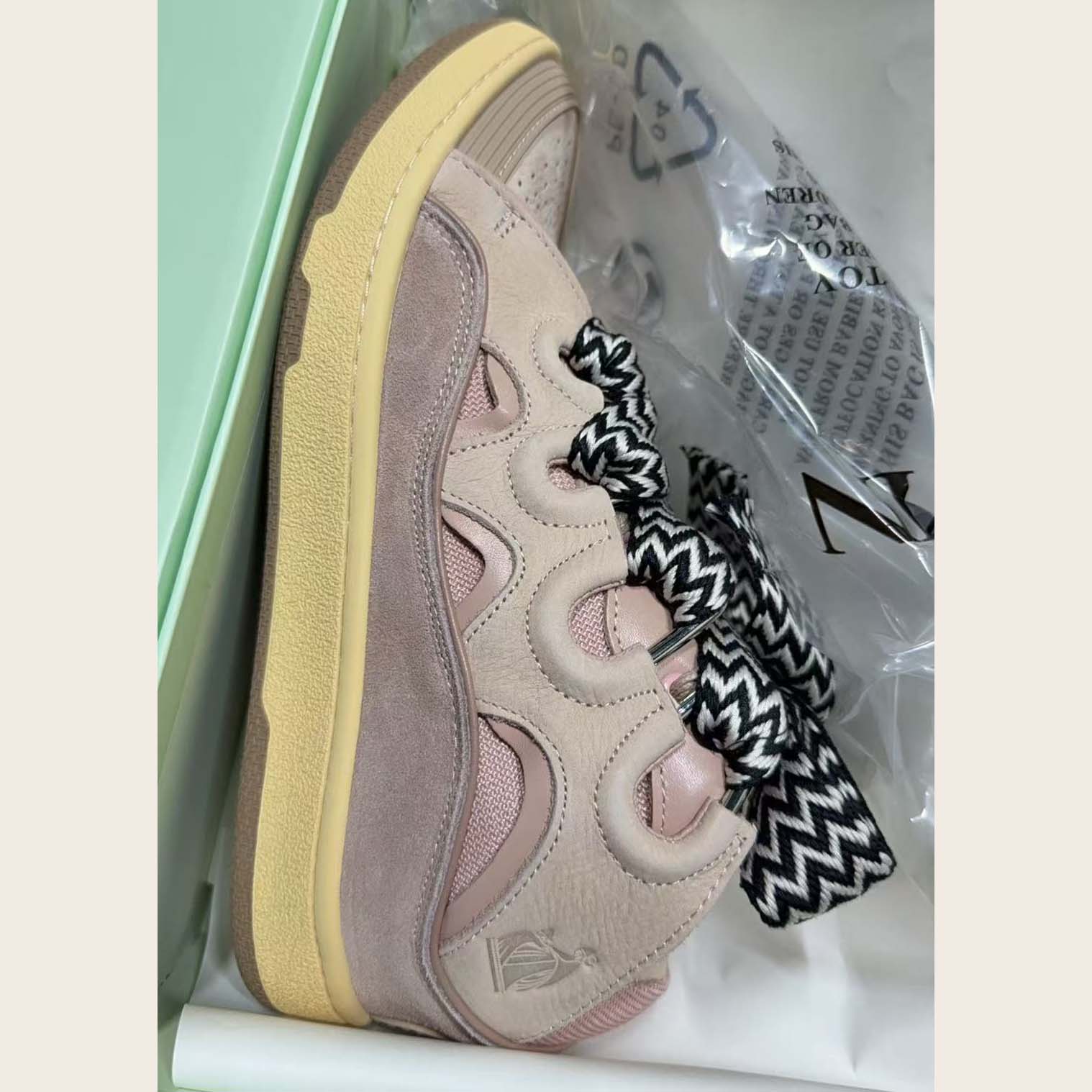 Lanvin Leather Curb Sneakers - DesignerGu