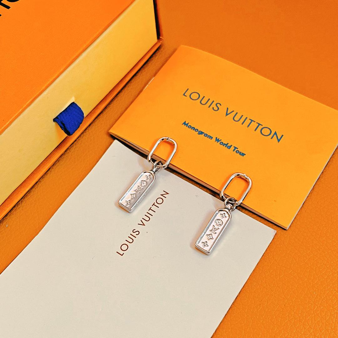 Louis Vuitton Les Gastons Vuitton Tag Single Hoop, White Gold   Q06946 - DesignerGu