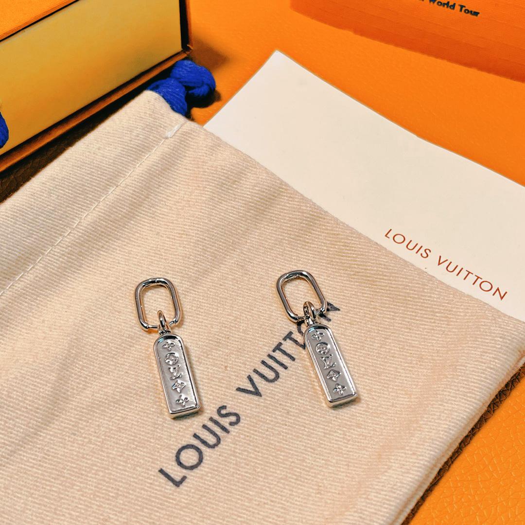 Louis Vuitton Les Gastons Vuitton Tag Single Hoop, White Gold   Q06946 - DesignerGu