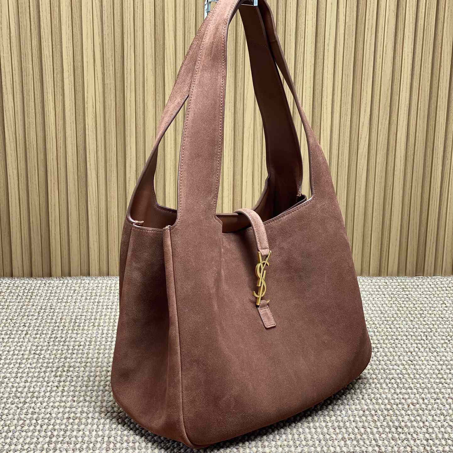 Saint Laurent LE 5 À 7 Bea In Suede - DesignerGu