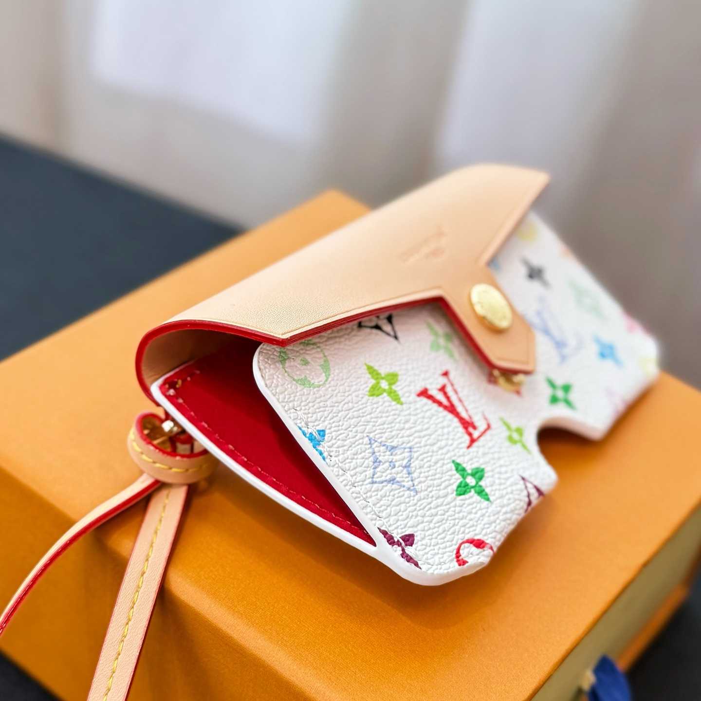 Louis Vuitton LV Glasses Holder    - DesignerGu