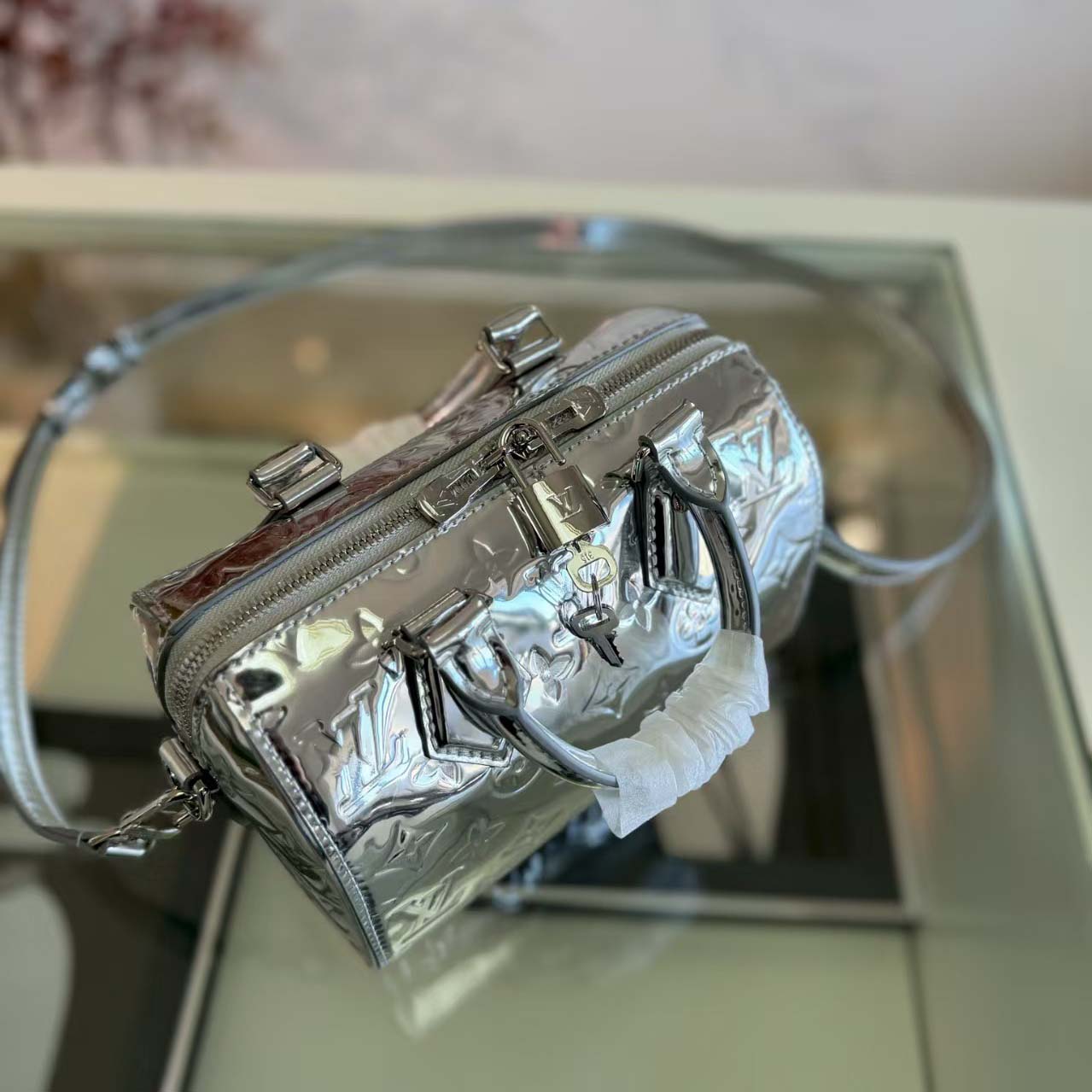 Louis Vuitton Speedy Bandoulière 20   M11987 - DesignerGu