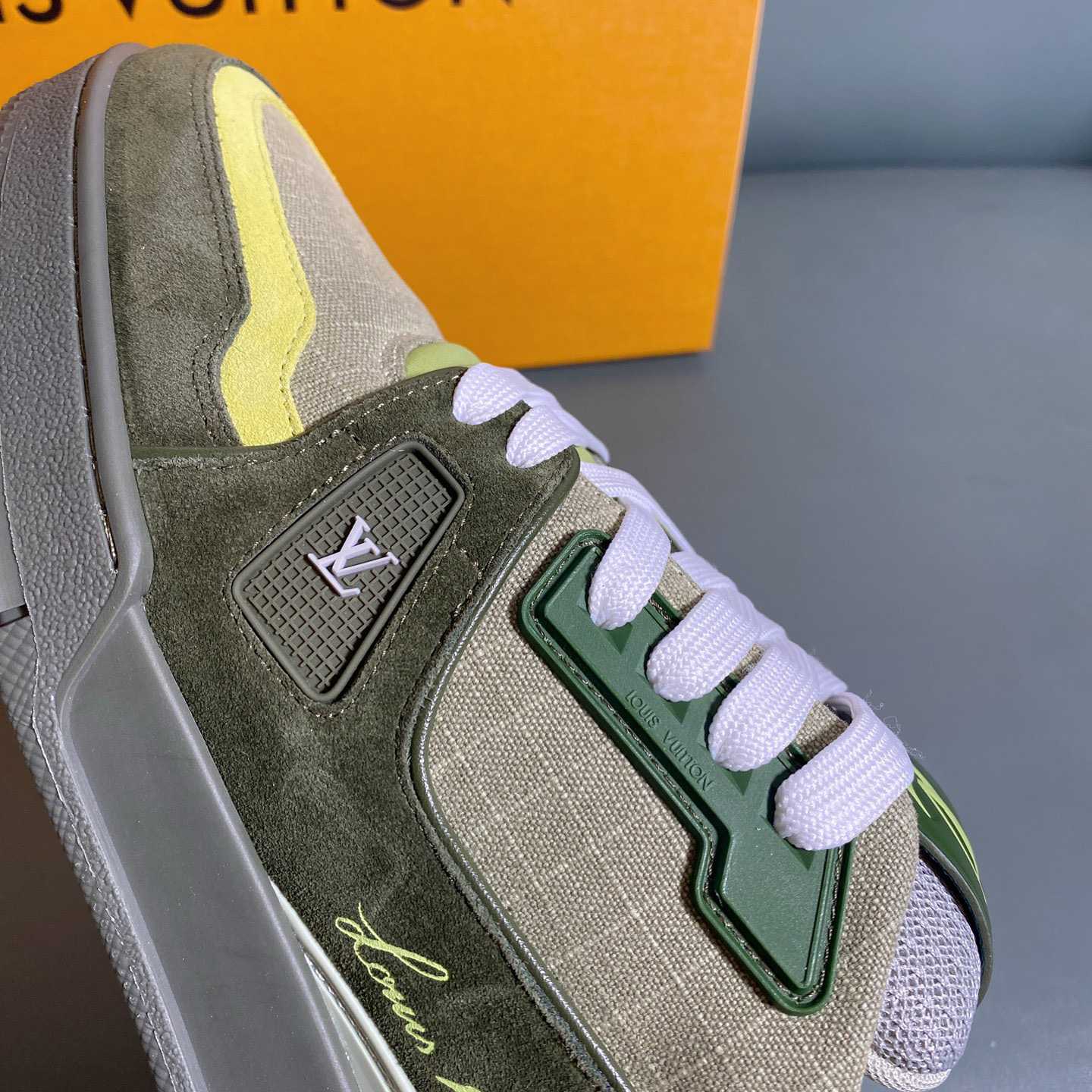 Louis Vuitton LV Trainer Outdoor Sneaker      1AHTG6 - DesignerGu