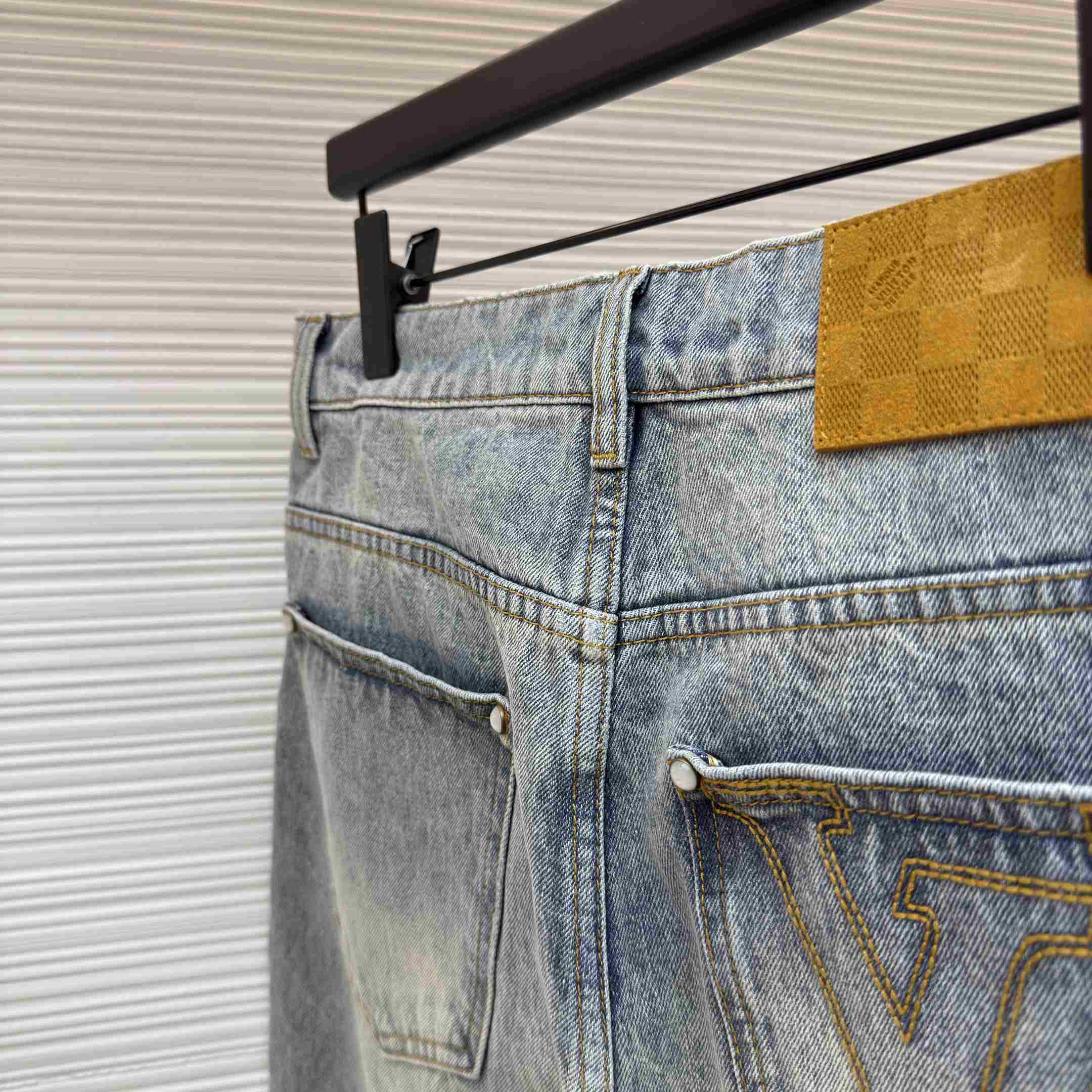 Louis Vuitton Slim Fit Denim Pants   1AGIXW - DesignerGu