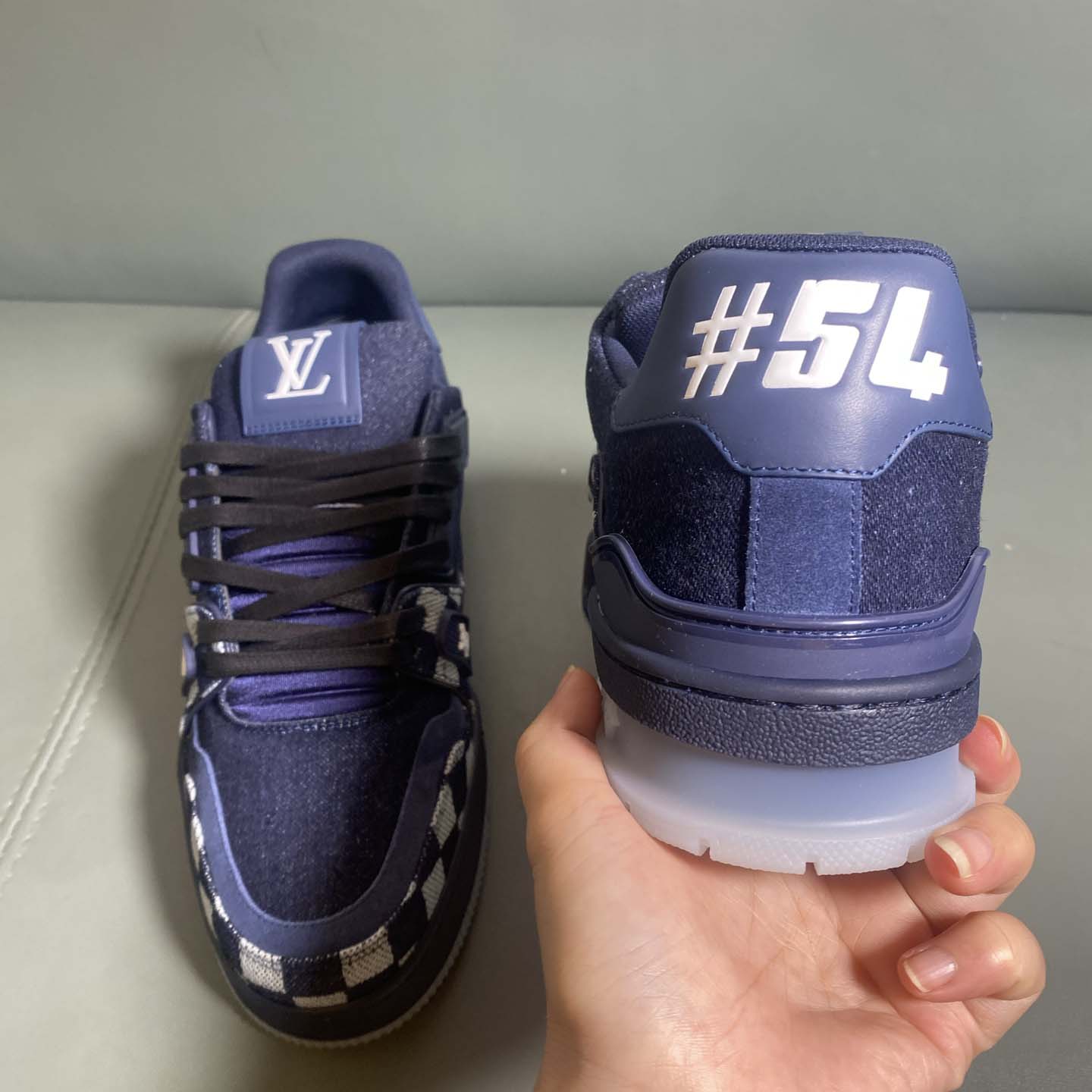 Louis Vuitton LV Trainer Sneaker  1AIKS9 - DesignerGu