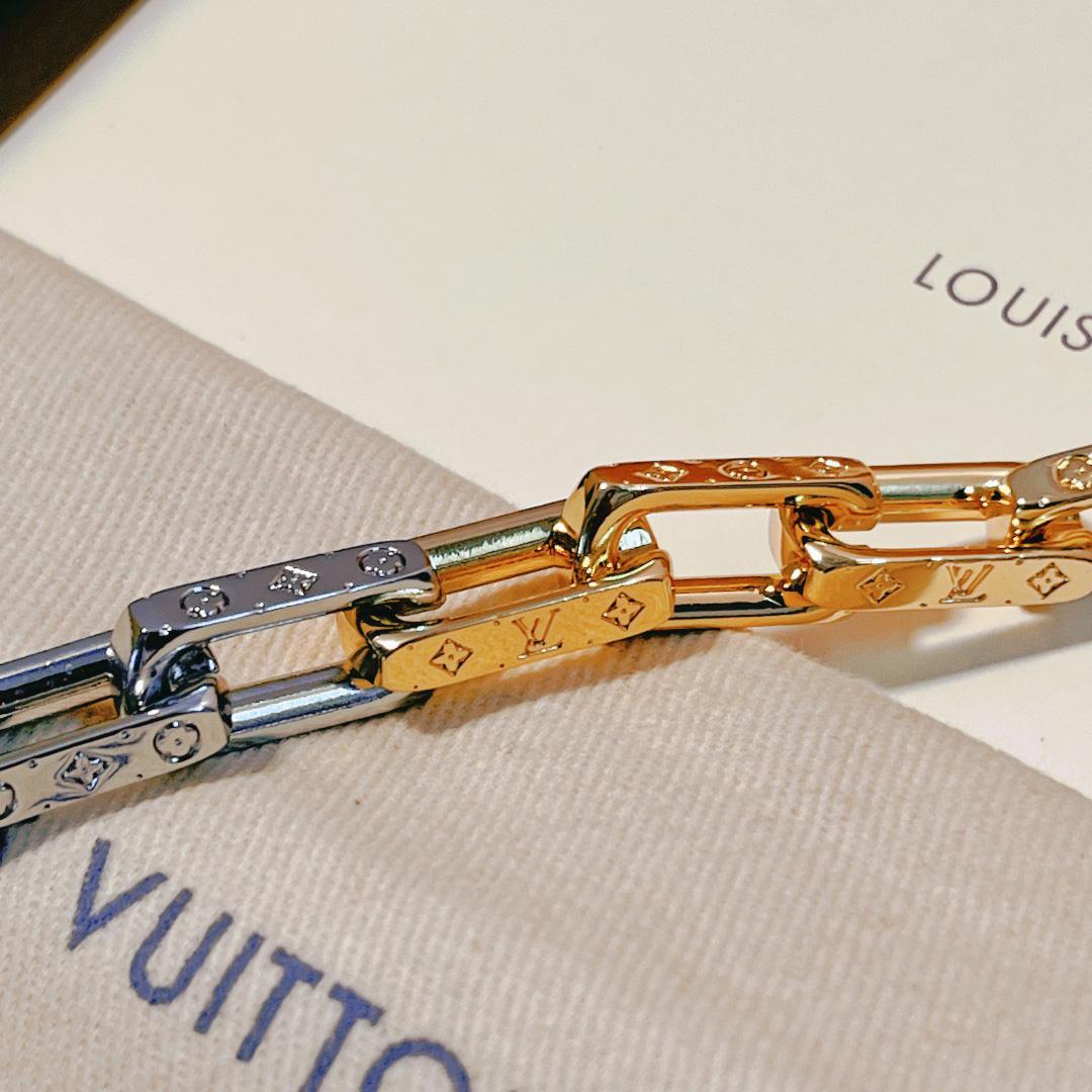 Louis Vuitton Monogram Chain Bracelet - DesignerGu