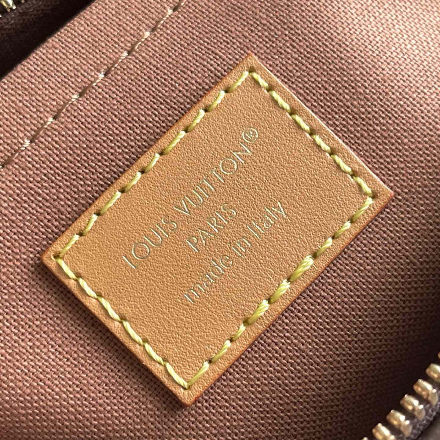 Louis Vuitton Keepall 25 Cargo   M14981 - DesignerGu