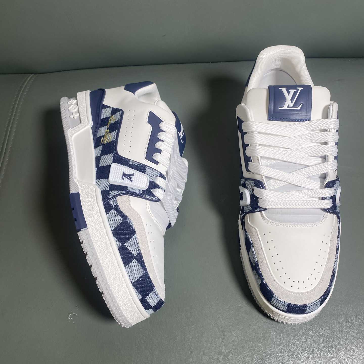 Louis Vuitton LV Trainer Sneaker    1AIKQQ - DesignerGu