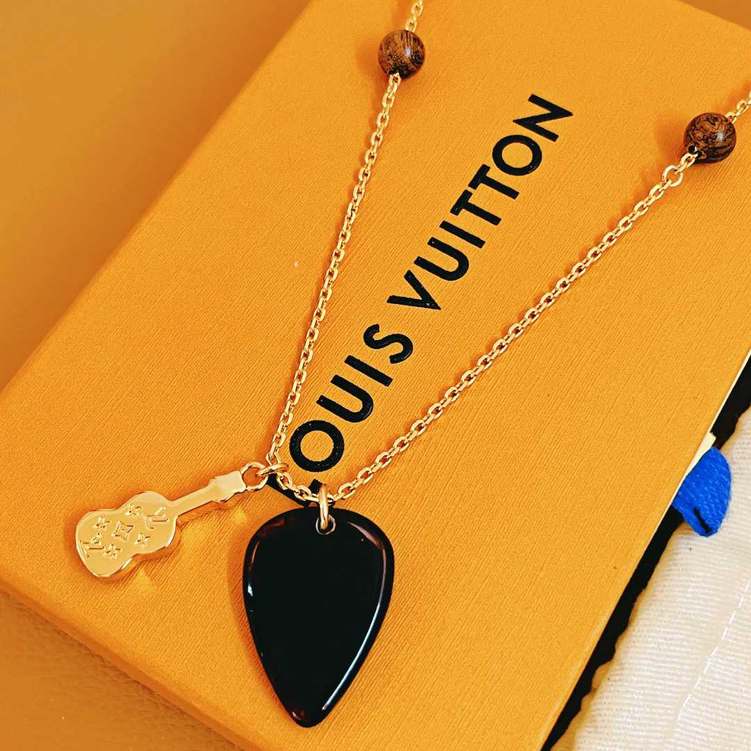 Louis Vuitton LV Picks Pendant - DesignerGu