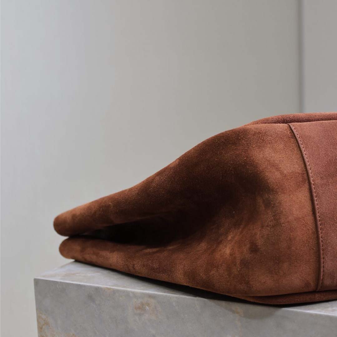 Saint Laurent LE 5 À 7 Bea In Suede - DesignerGu