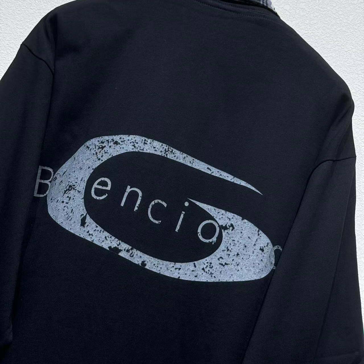 Balenciaga Hybrid Overshirt In Black And Grey Check Flannel - DesignerGu
