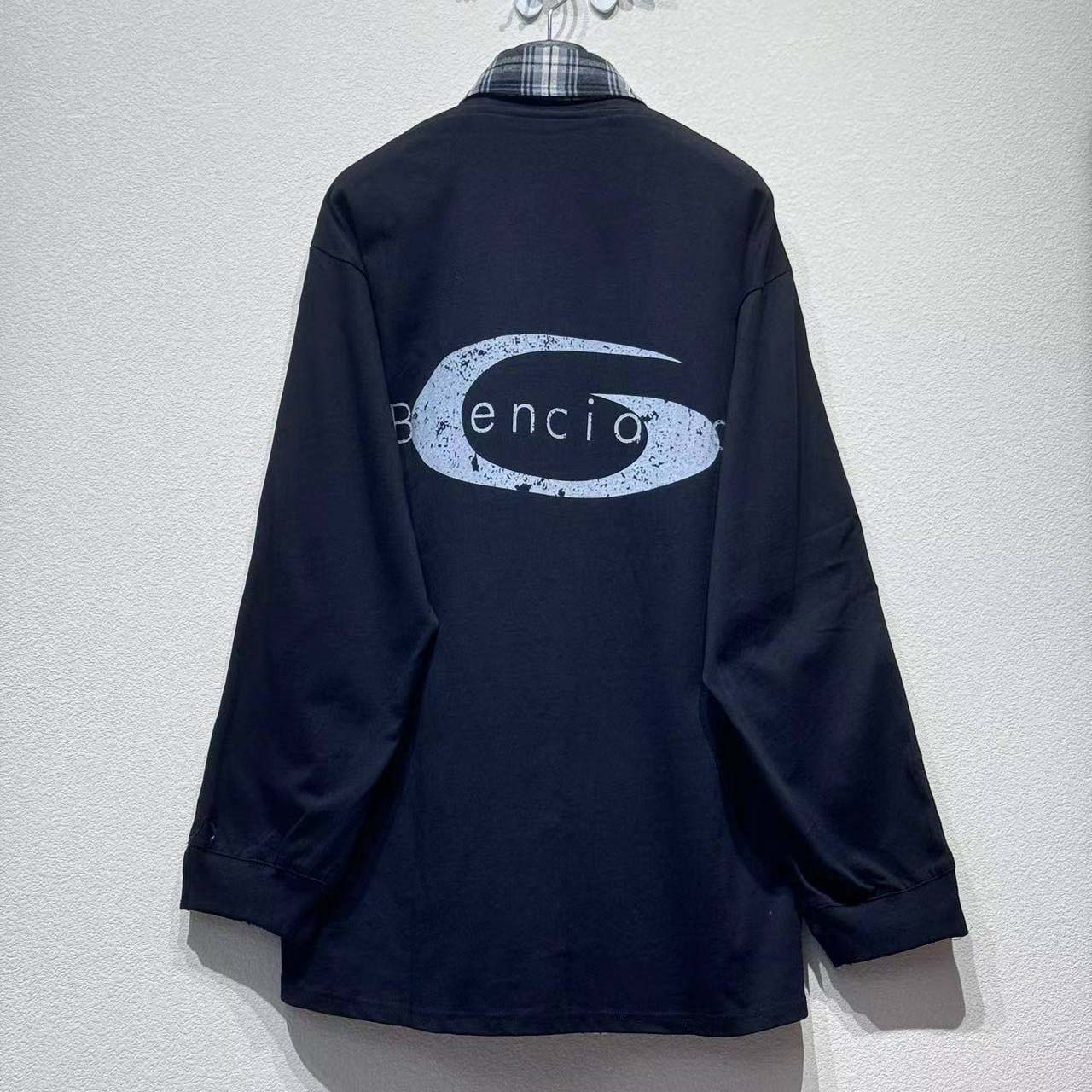 Balenciaga Hybrid Overshirt In Black And Grey Check Flannel - DesignerGu