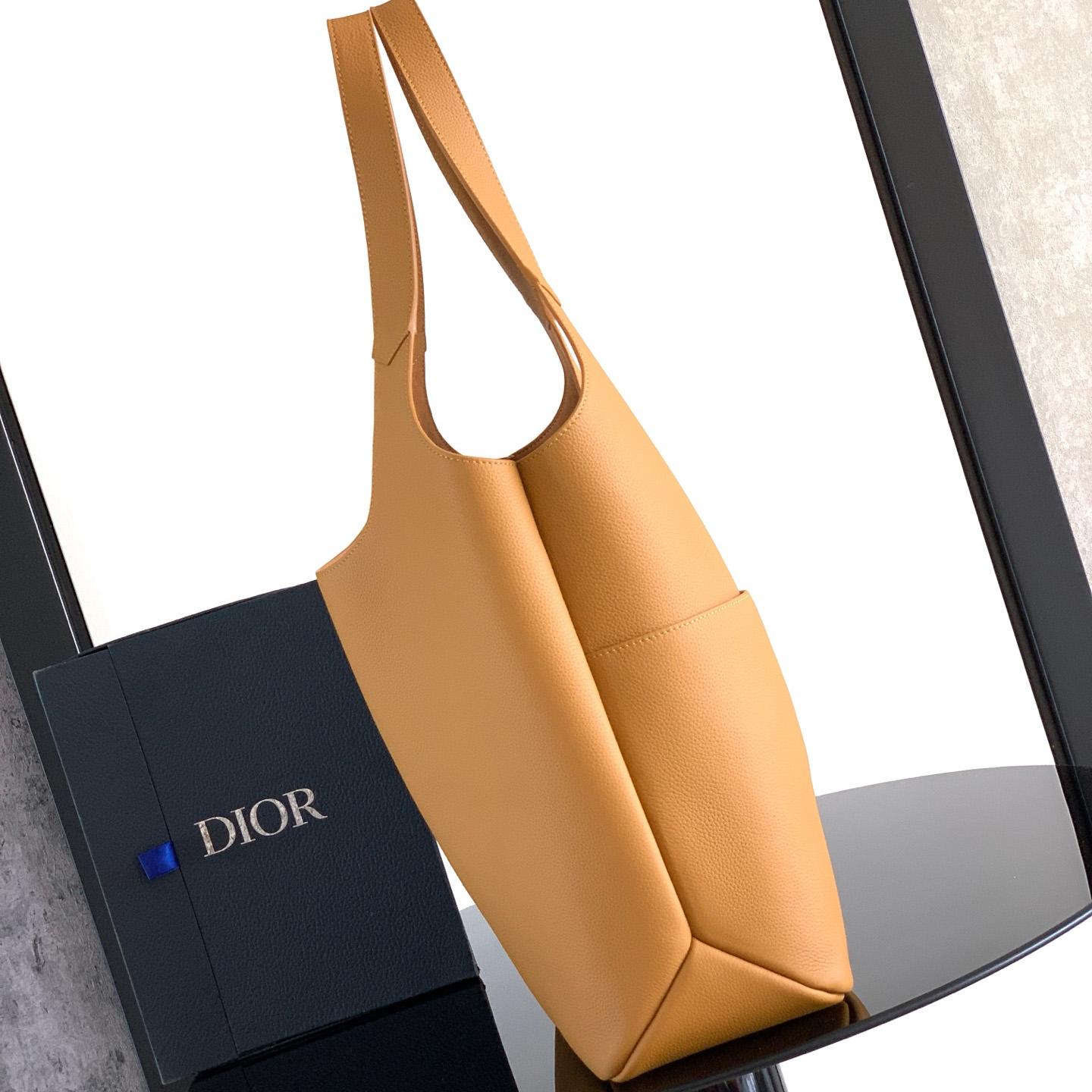 Dior Privé Tote Bag  - DesignerGu