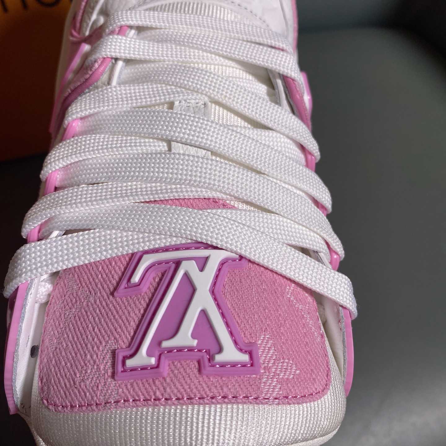 Louis Vuitton LV Trainer Sneaker      1AIKOM - DesignerGu