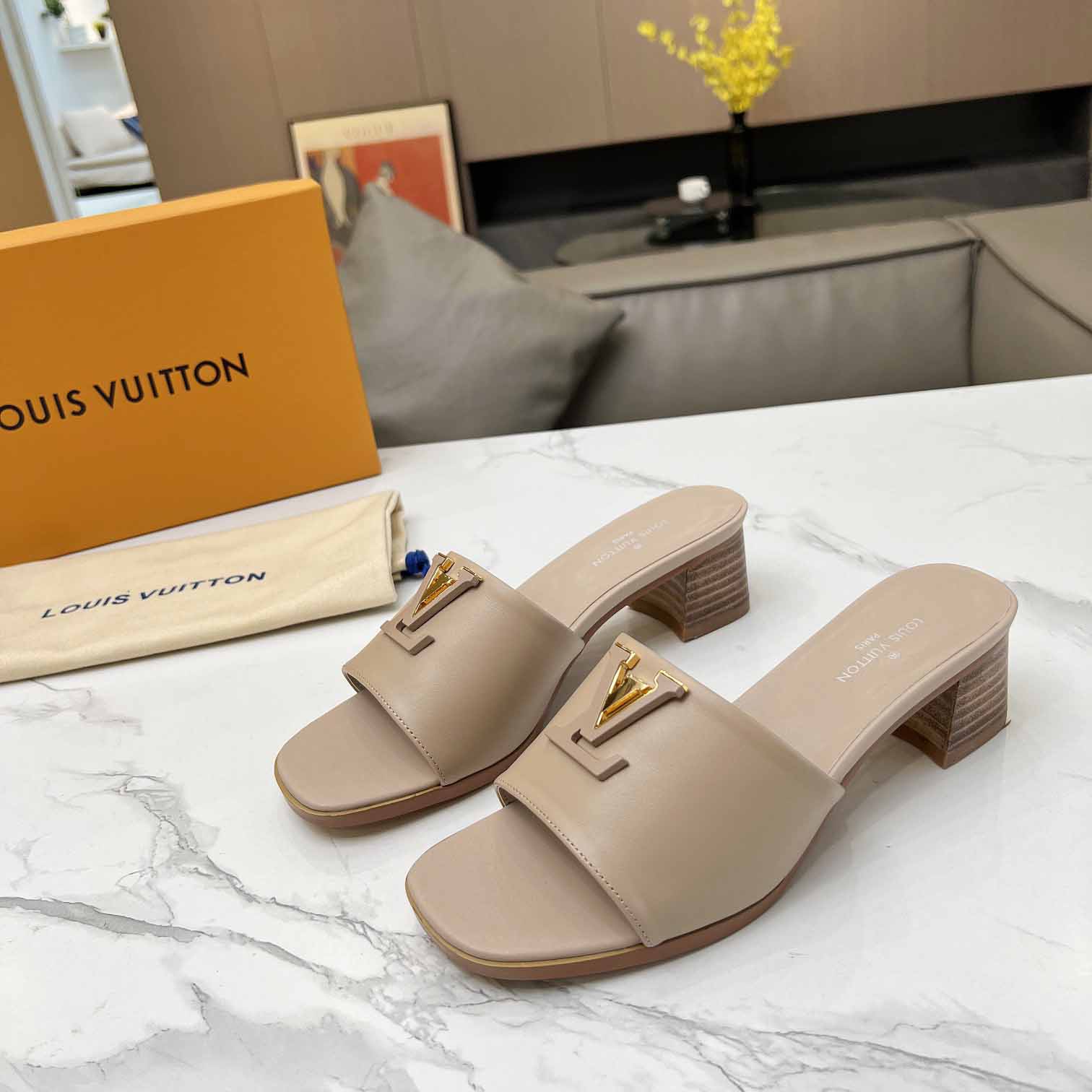 Louis Vuitton LV Mare Mule   1ACU3L - DesignerGu