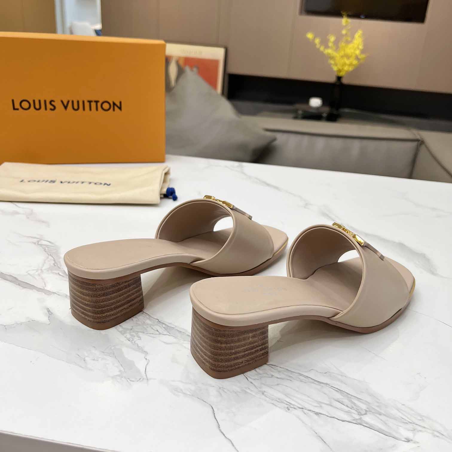 Louis Vuitton LV Mare Mule   1ACU3L - DesignerGu