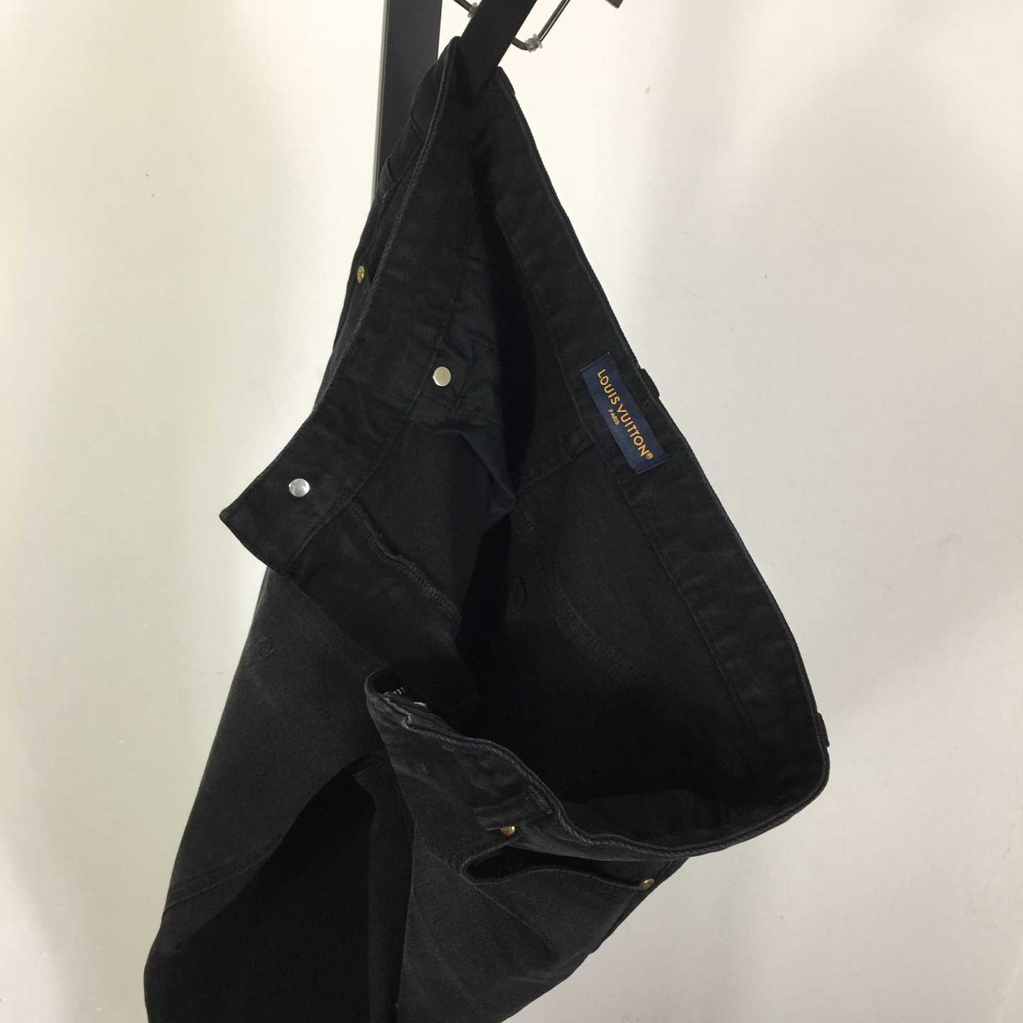 Louis Vuitton Jeans - DesignerGu