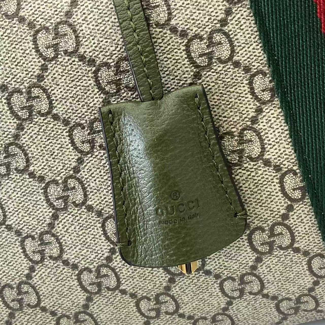 Gucci Savoy Medium Duffle Bag - DesignerGu