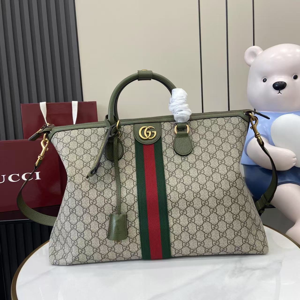 Gucci Savoy Medium Duffle Bag - DesignerGu
