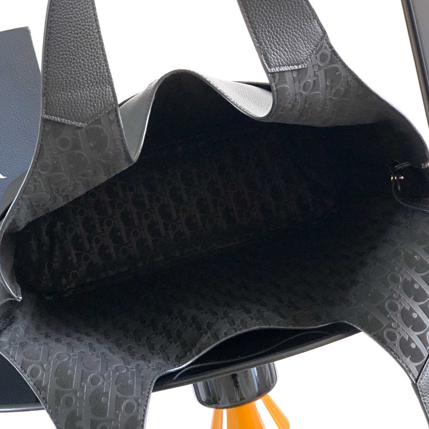 Dior Privé Tote Bag  - DesignerGu