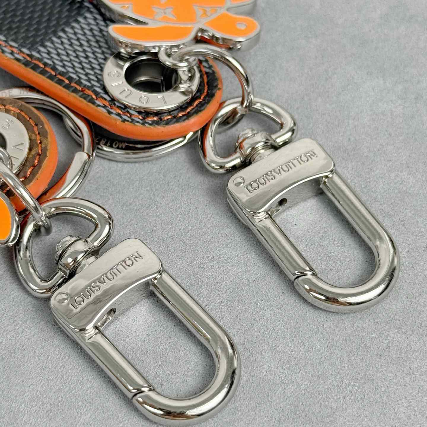 Louis Vuitton Dragonne Tab Key Holder and Bag Charm   M02558 - DesignerGu