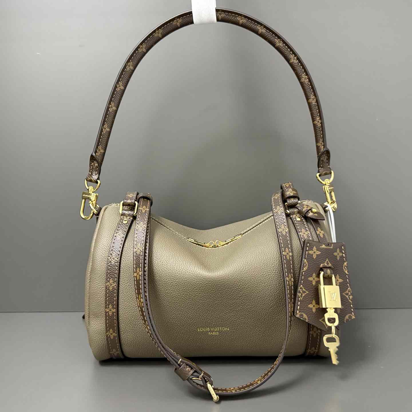 Louis Vuitton Express PM   M26360 - DesignerGu