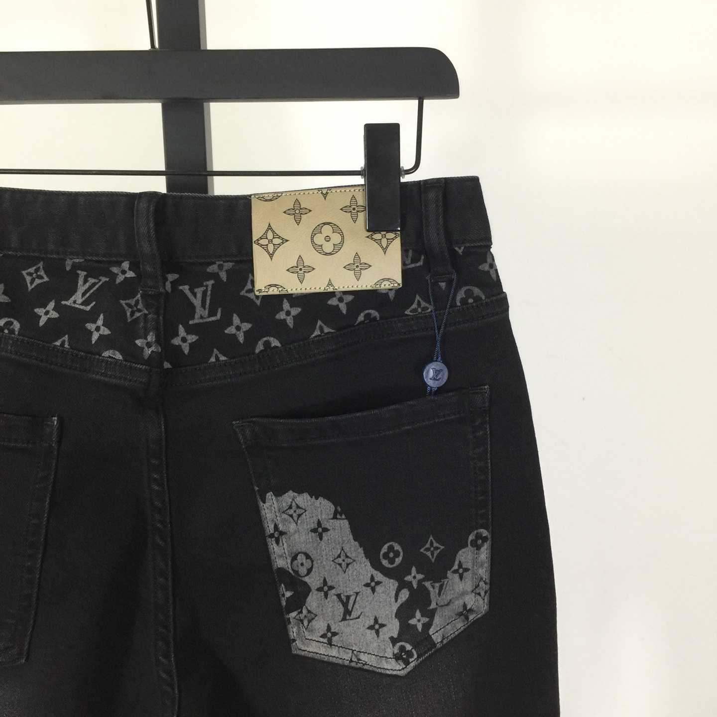 Louis Vuitton Jeans - DesignerGu