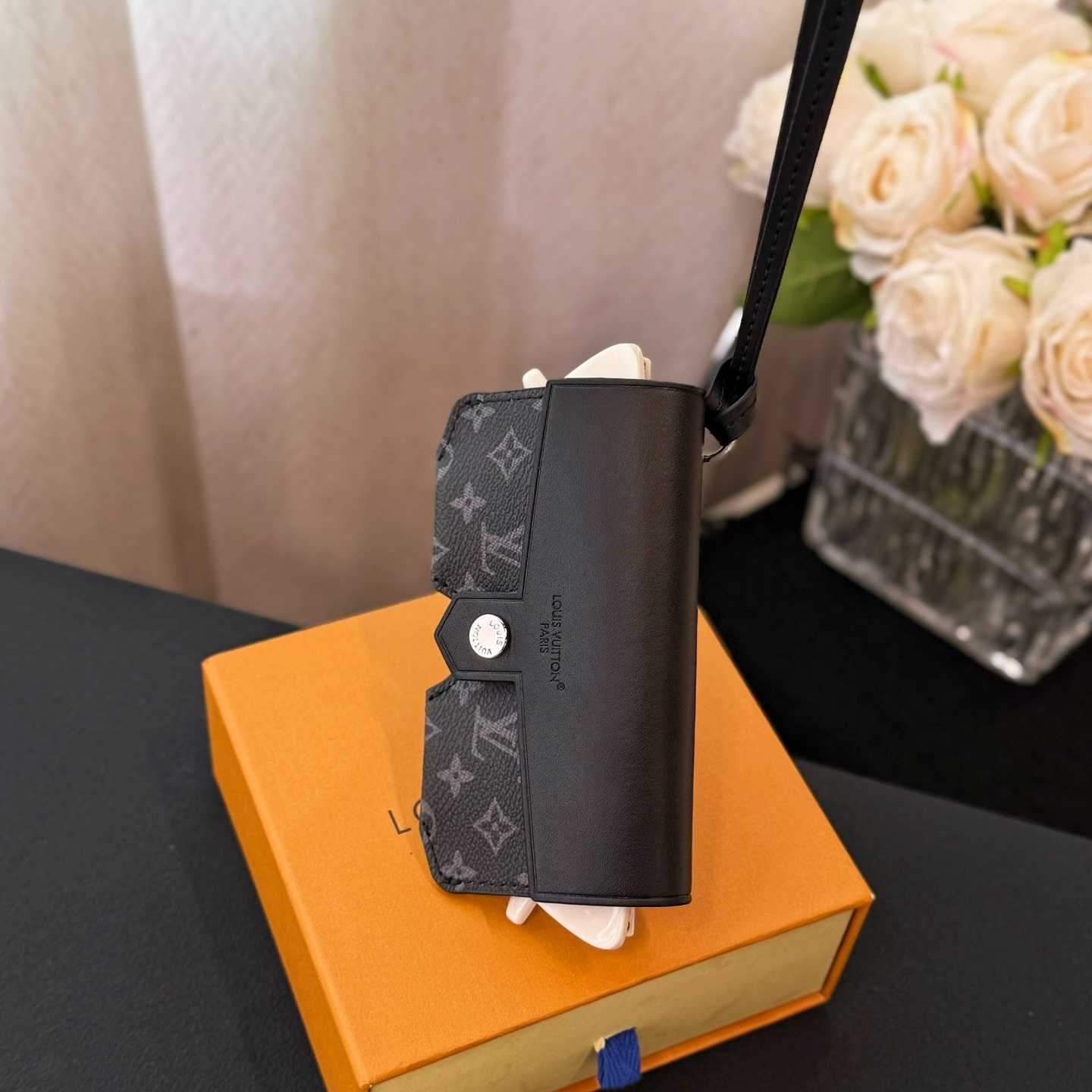 Louis Vuitton LV Glasses Holder    - DesignerGu