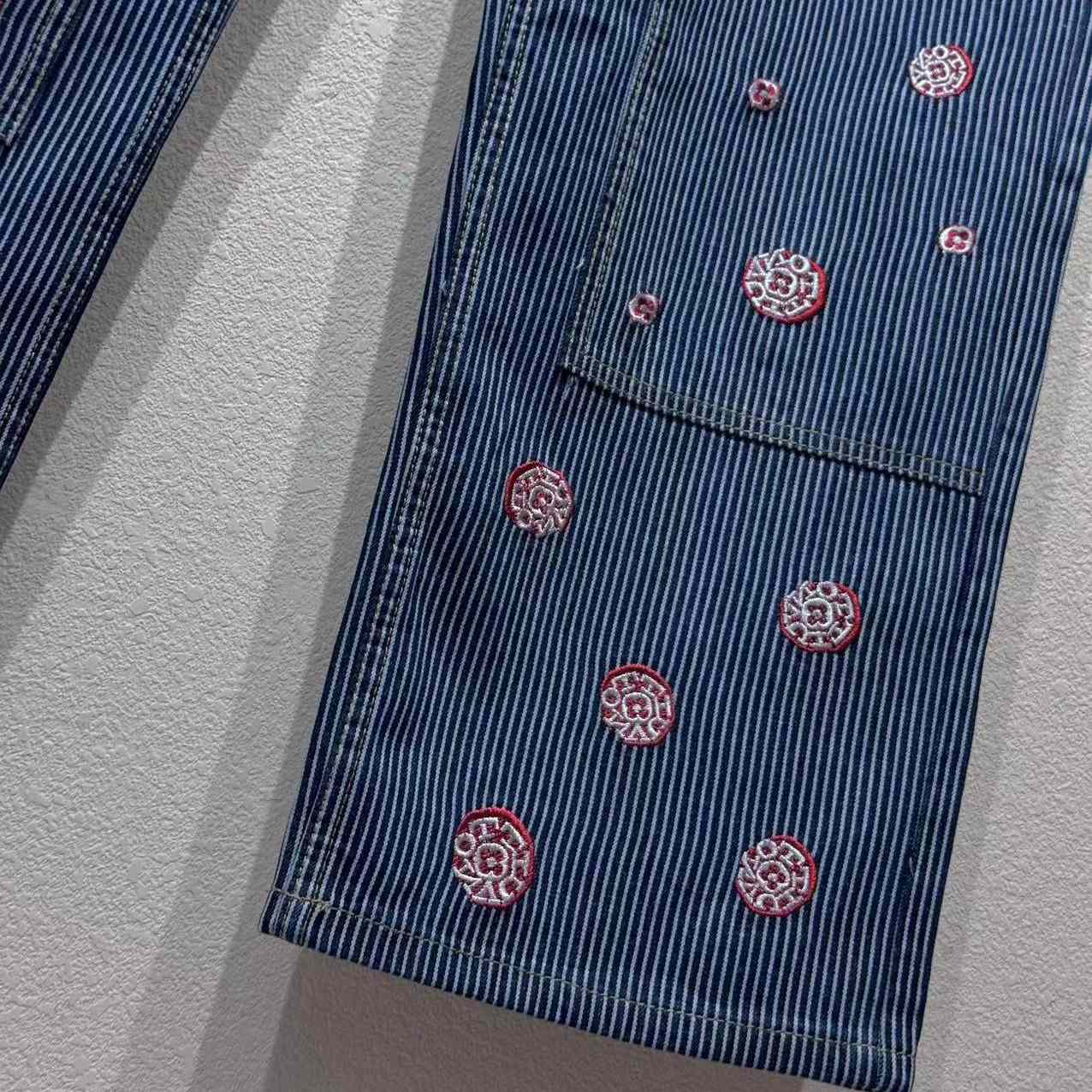 Louis Vuitton Jeans - DesignerGu