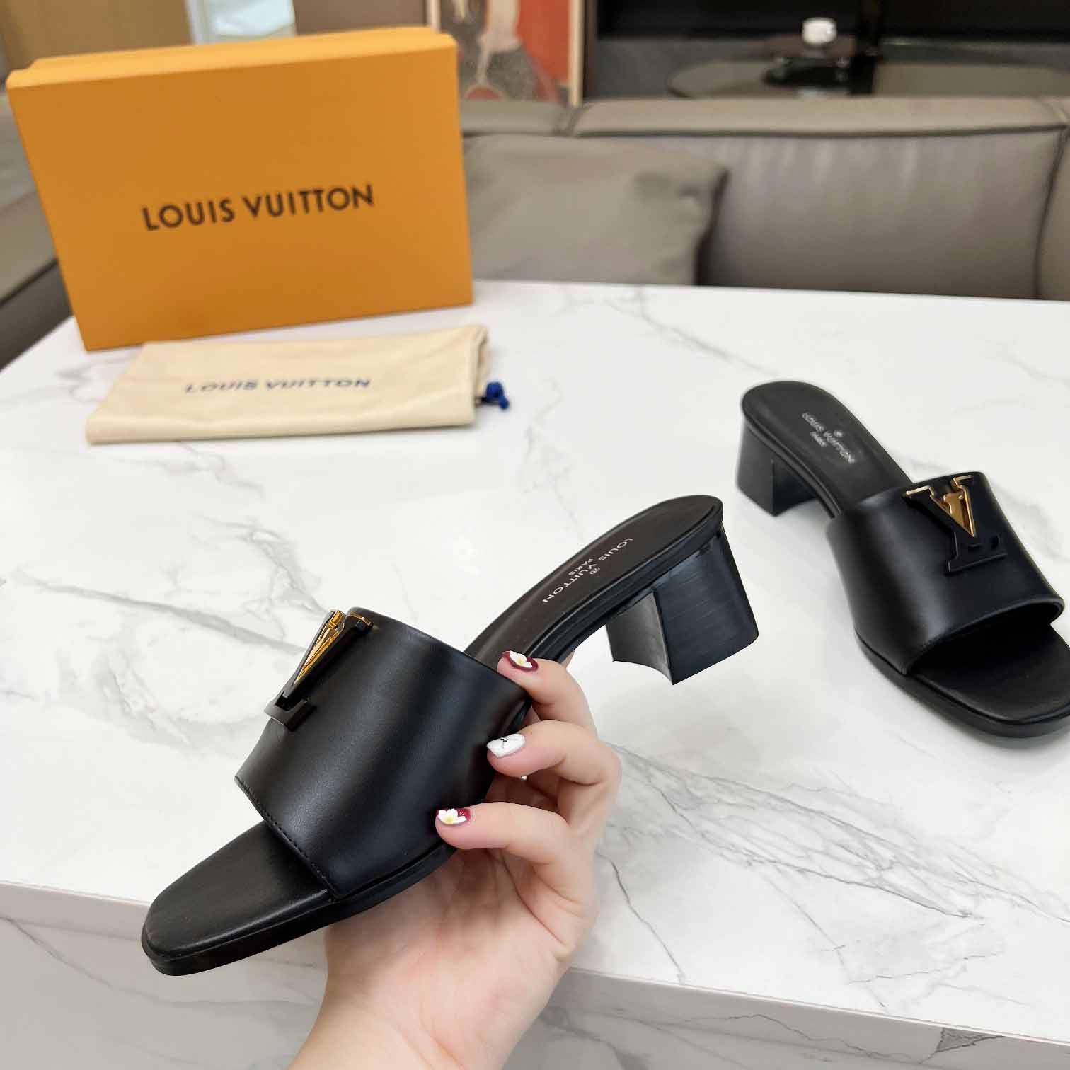 Louis Vuitton LV Mare Mule   1ACU2P - DesignerGu