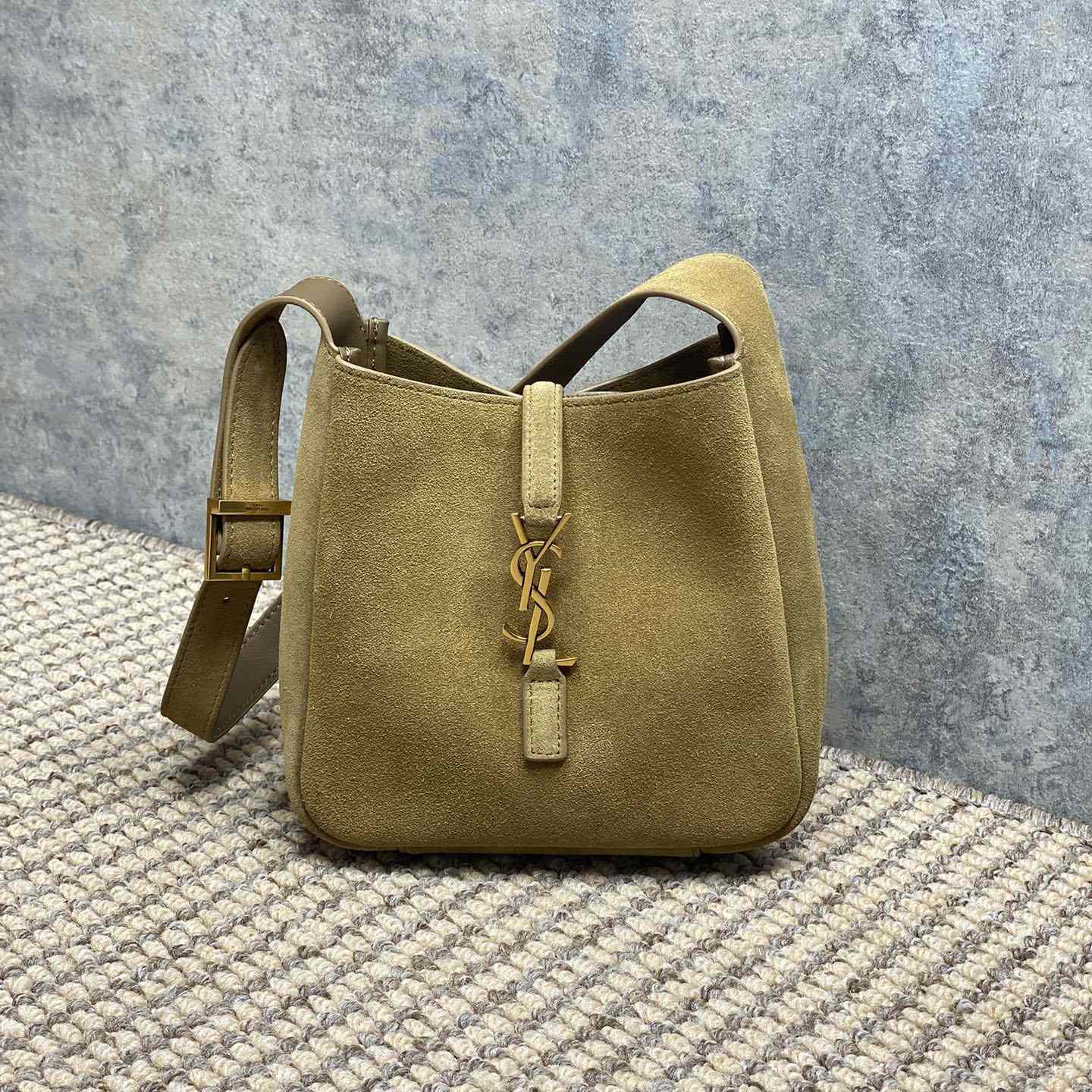 Saint Laurent LE 5 À 7 Supple Baby In Suede - DesignerGu