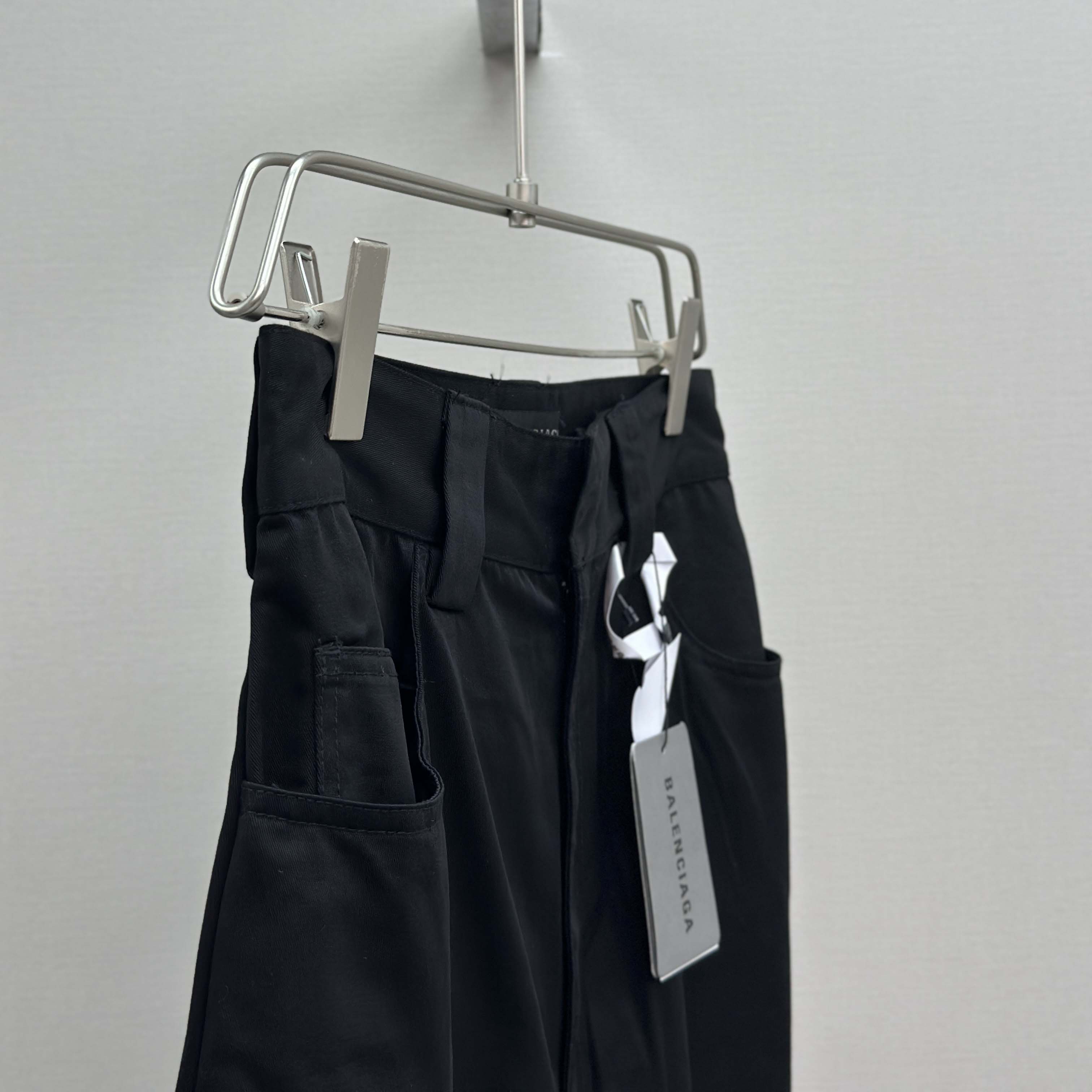 Balenciaga Workwear Utility Pants In Black - DesignerGu