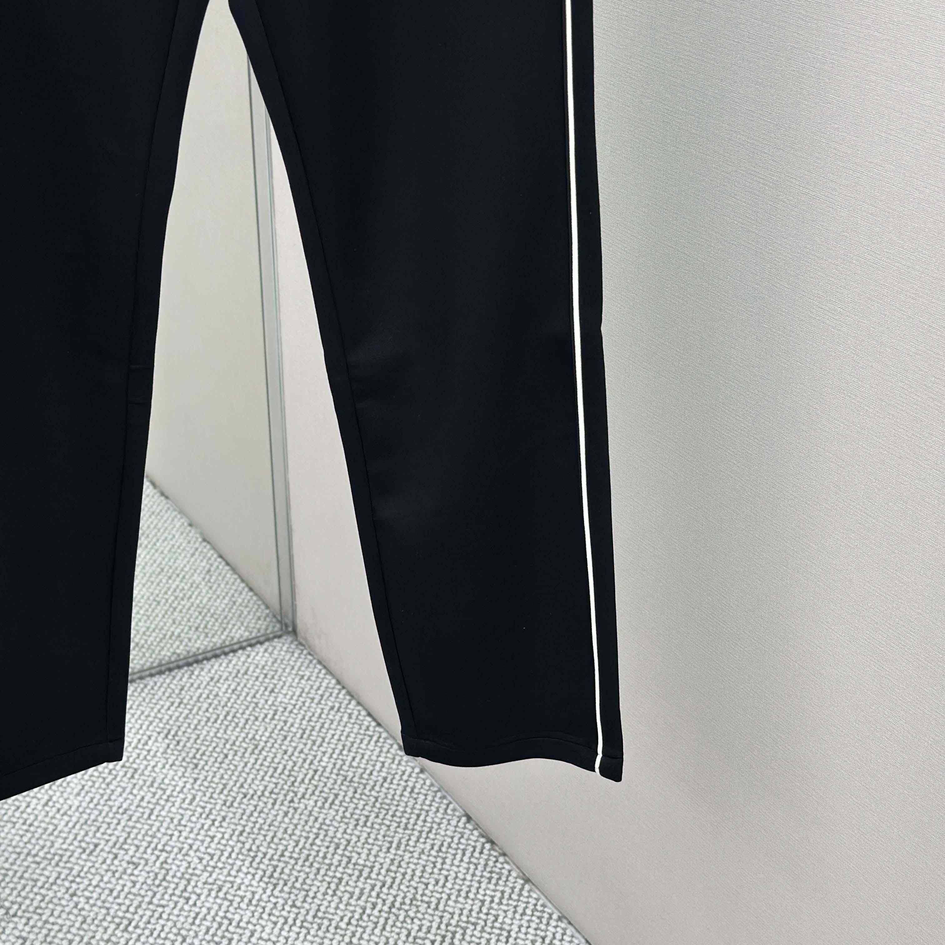 Fendi Black Cotton Pants - DesignerGu