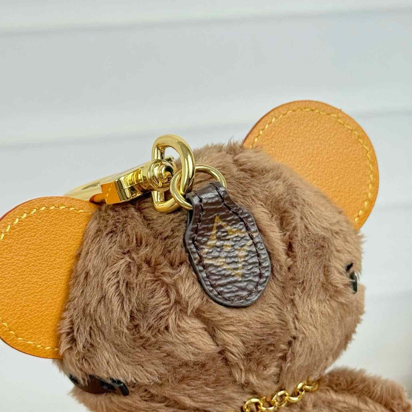 Louis Vuitton LV Louis Bear Bag Charm  M03178 - DesignerGu