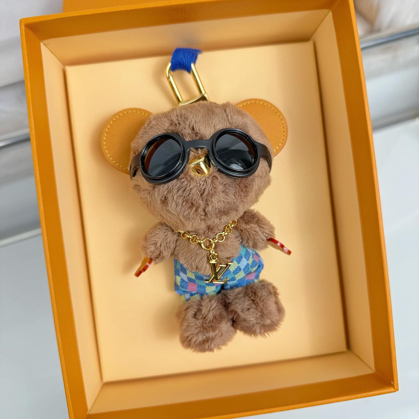 Louis Vuitton LV Louis Bear Bag Charm  M03178 - DesignerGu