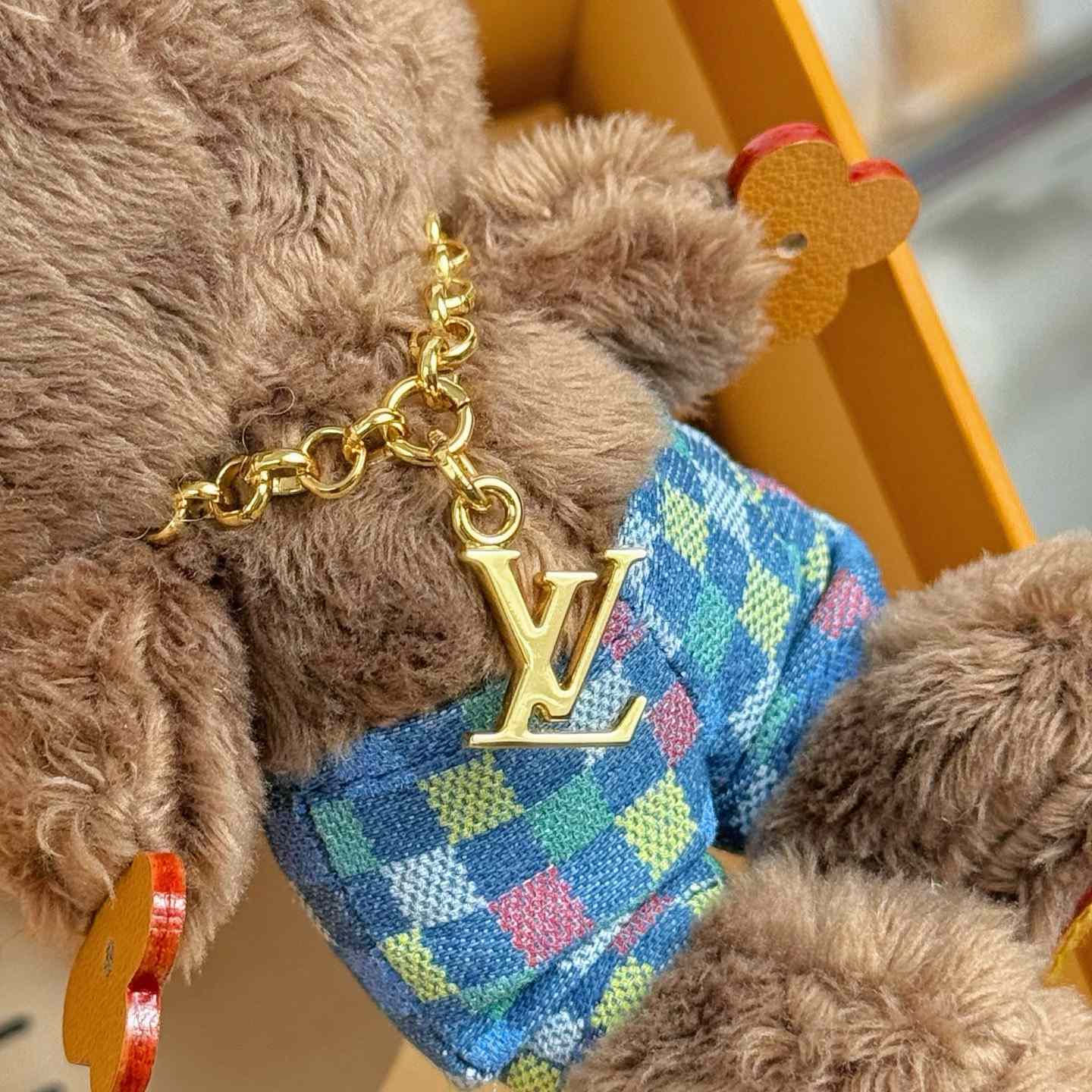 Louis Vuitton LV Louis Bear Bag Charm  M03178 - DesignerGu