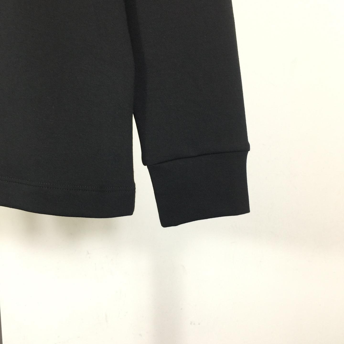 Moncler Long Sleeves - DesignerGu