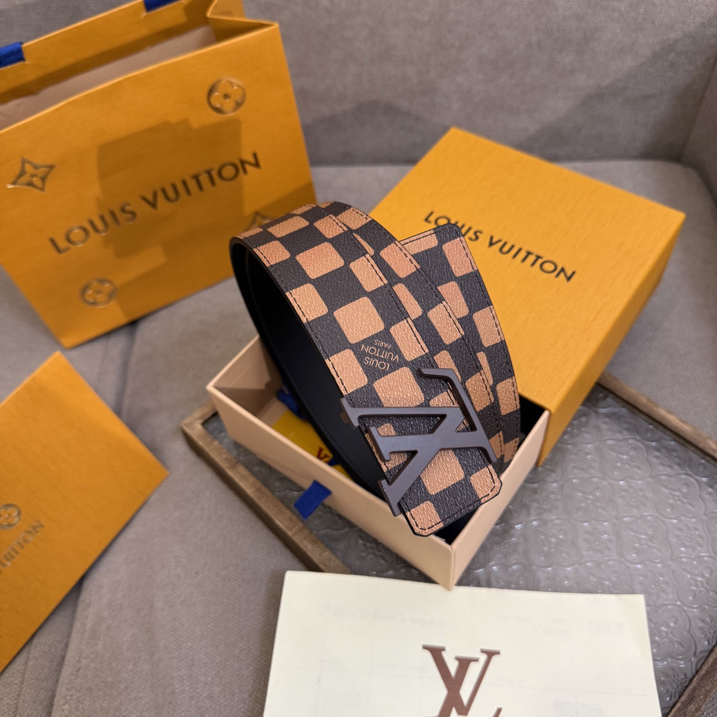 Louis Vuitton 40mm Reversible Belt  - DesignerGu