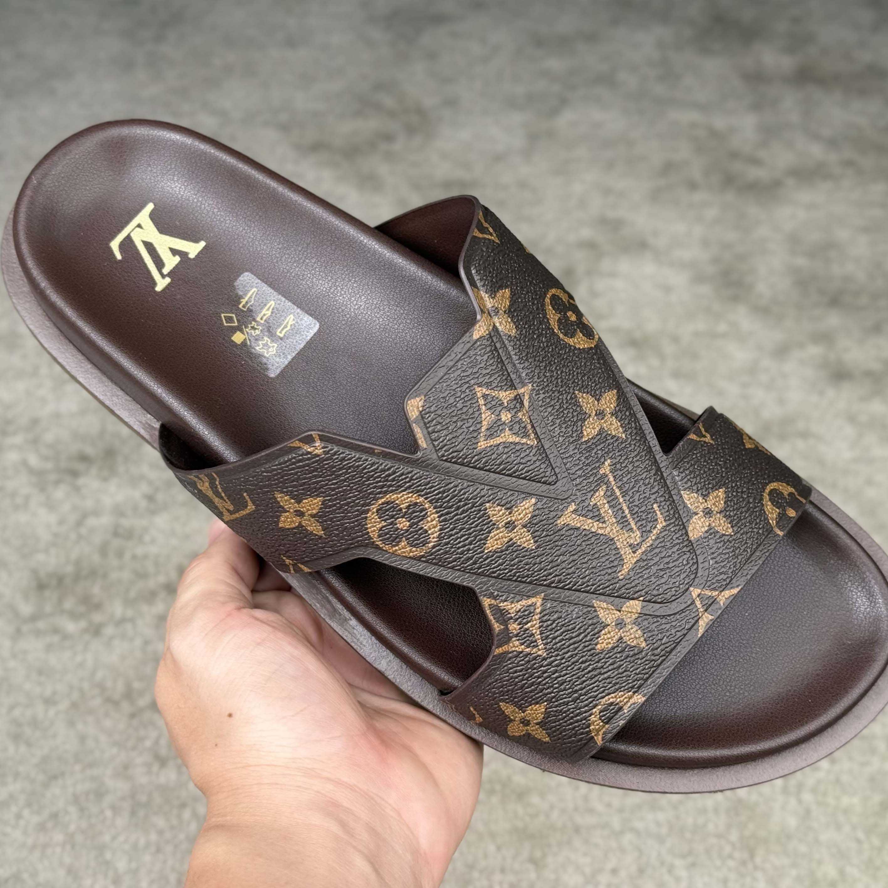 Louis Vuitton LV Oasis Mule    - DesignerGu