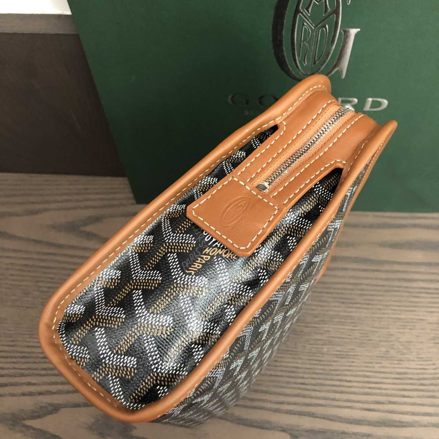 Goyard Jouvence MM Toiletry Bag - DesignerGu