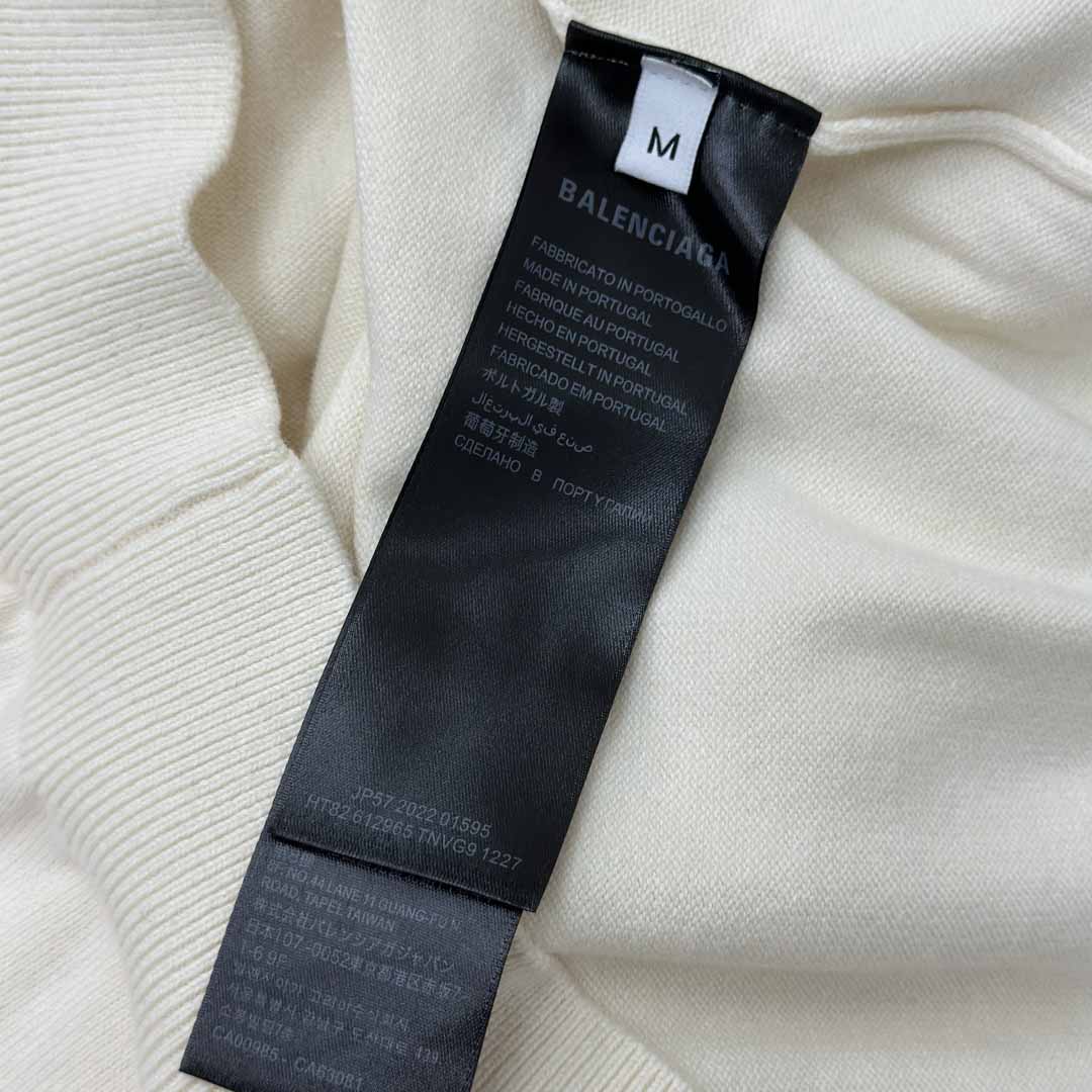 Balenciaga Ski Crewneck Sweater In White - DesignerGu