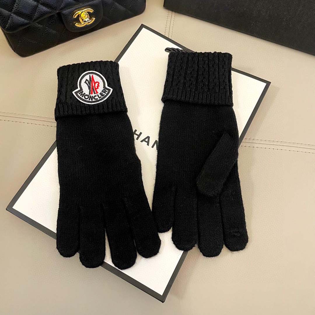 Moncler Gloves  - DesignerGu