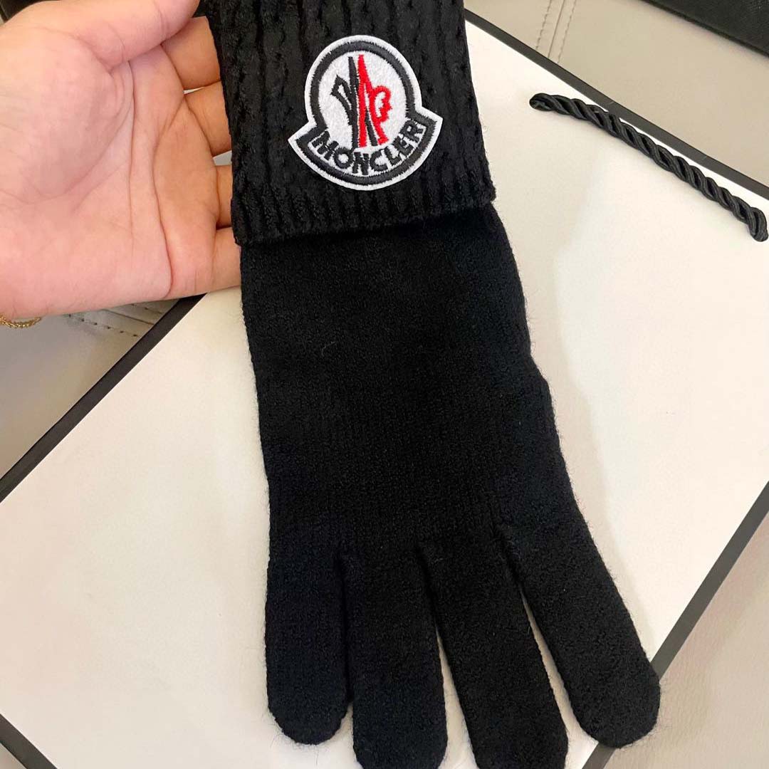 Moncler Gloves  - DesignerGu