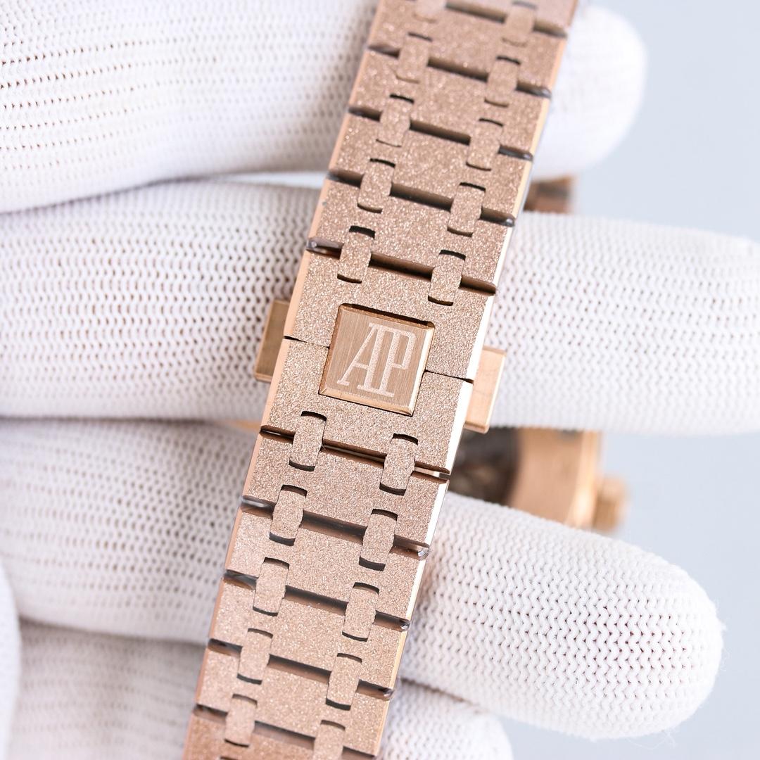 Audemars Piguet Royal Oak 41mm Frosted Rose Gold   41mm - DesignerGu