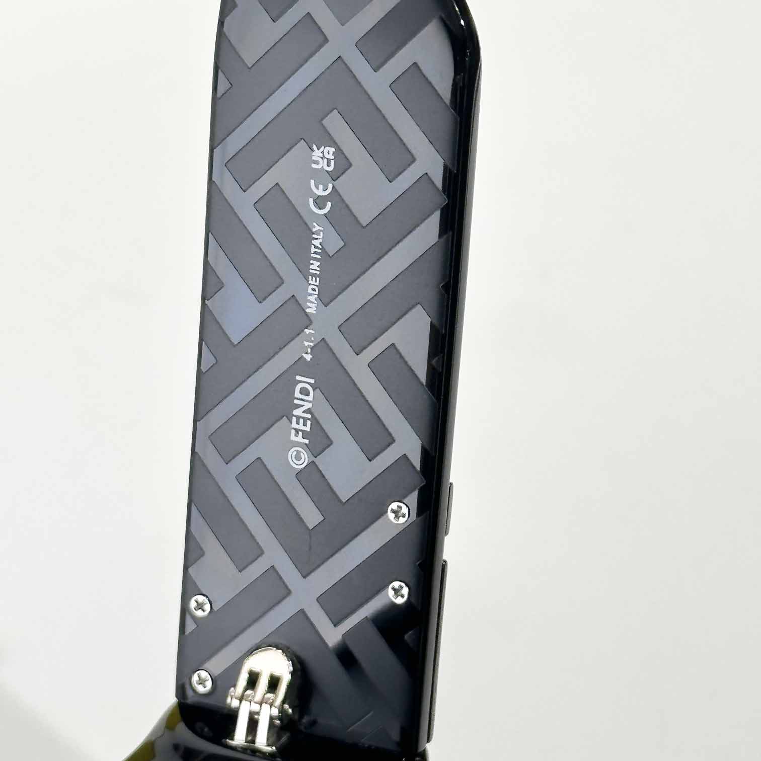 Fendi FF Squared Black Acetate Sunglasses  FE40587 - DesignerGu