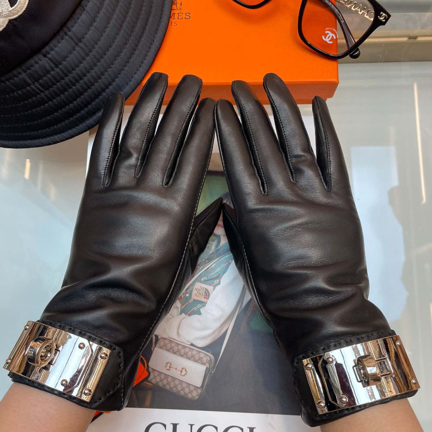 Hermes Women's Gloves  - DesignerGu