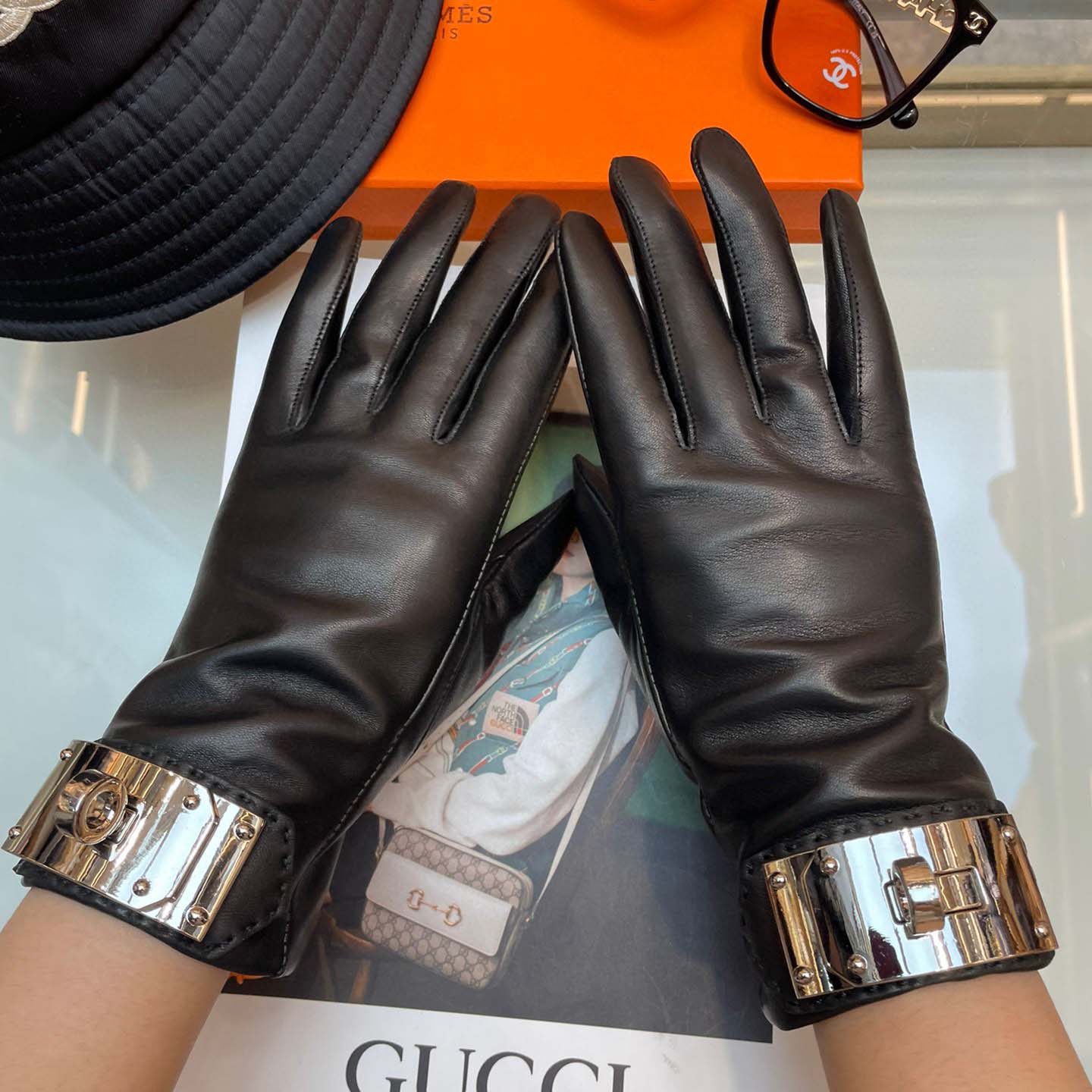 Hermes Women's Gloves  - DesignerGu
